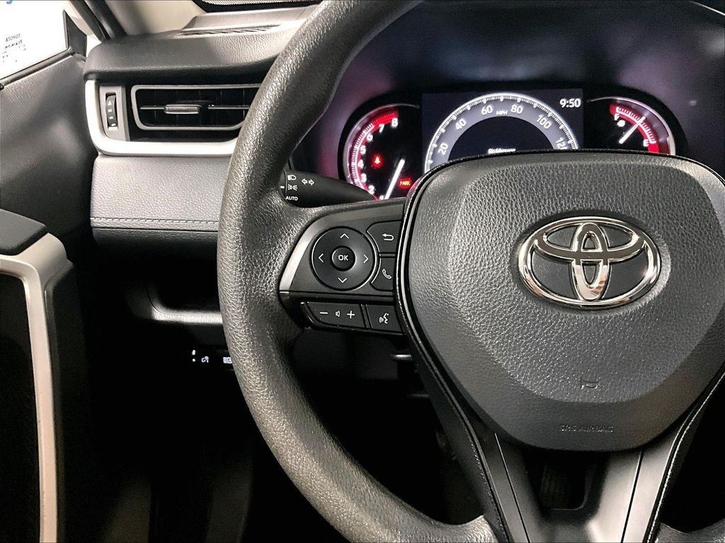 Certified 2025 Toyota RAV4 XLE AWD/4WD image 22