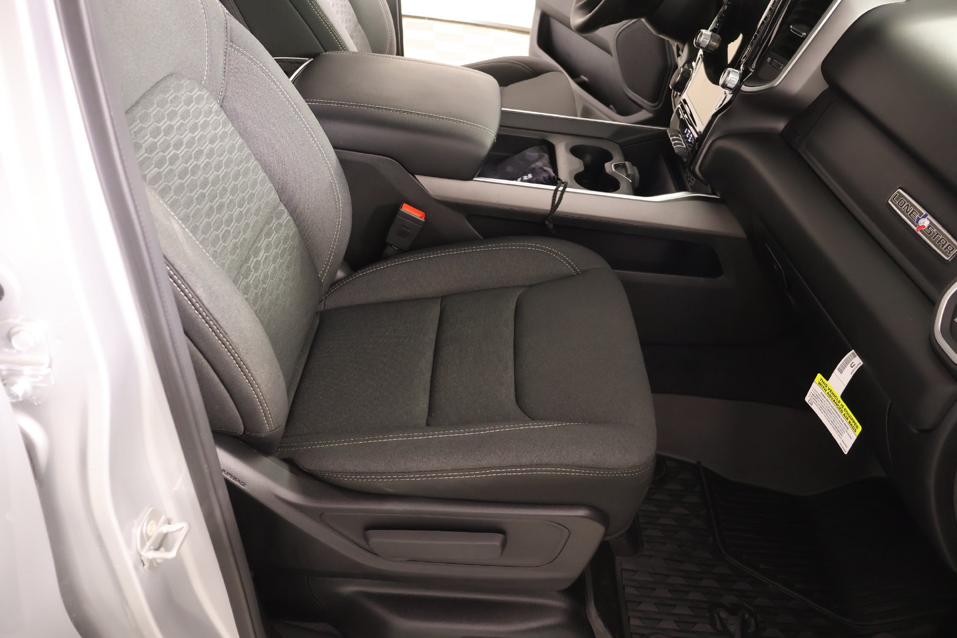 New 2026 RAM 1500 4x4 Crew Cab image 14