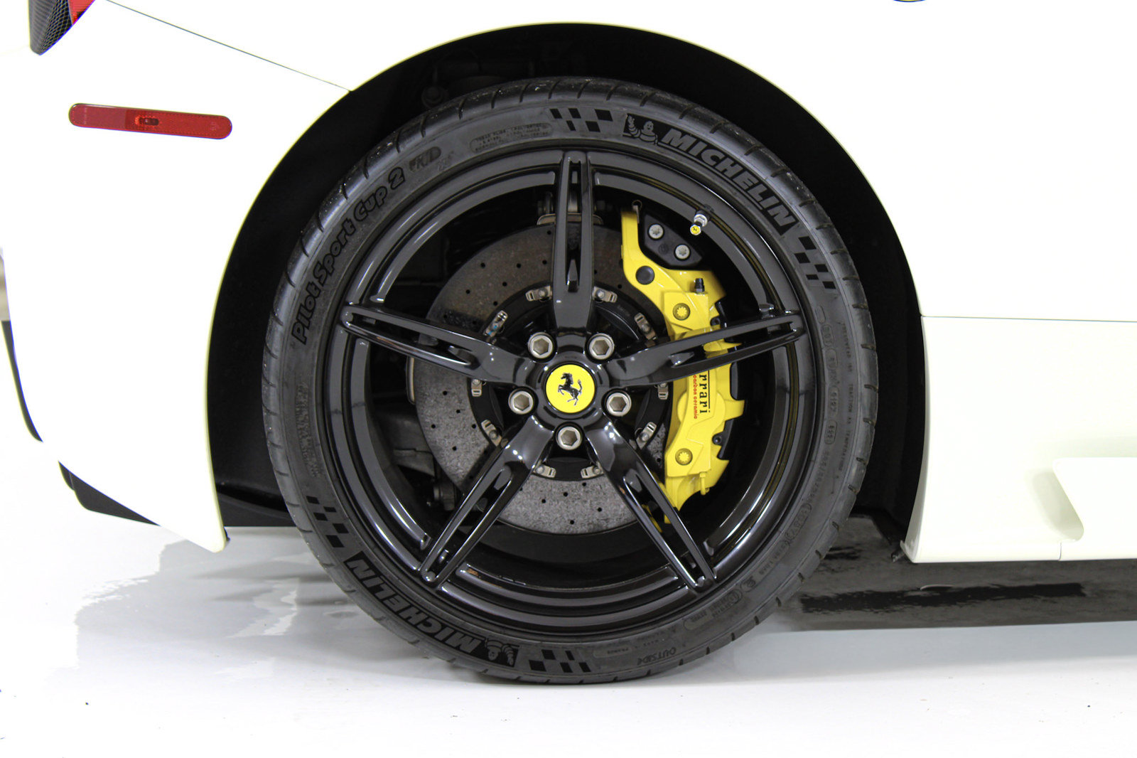 Used 2015 Ferrari 458 Speciale Coupe RWD image 21