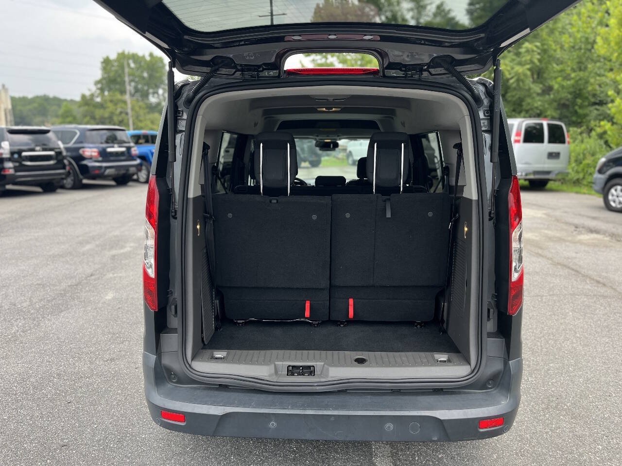 Used 2021 Ford Transit Connect XL FWD image 28