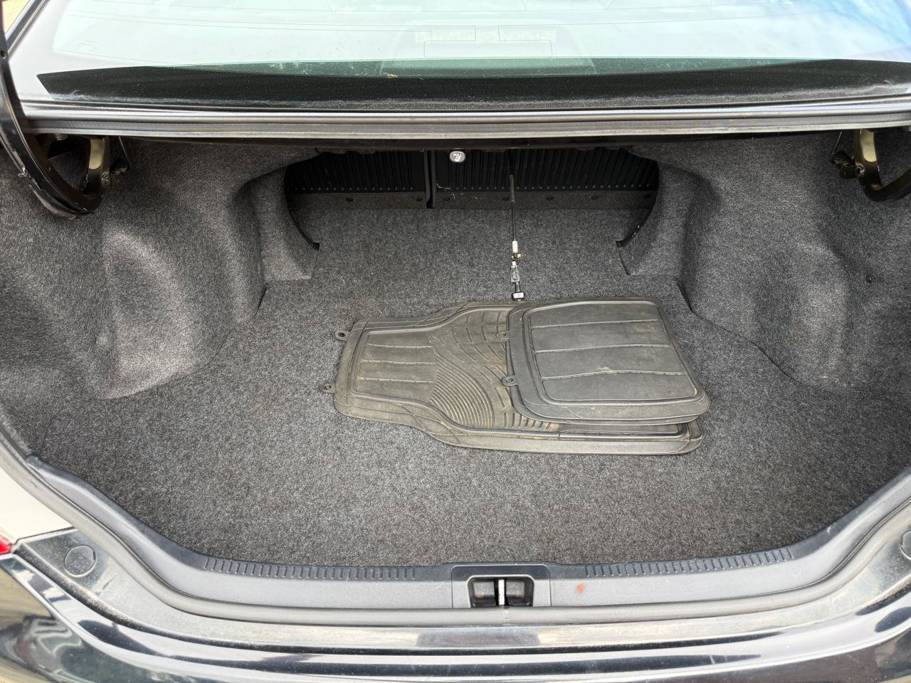 Used 2012 Toyota Camry SE FWD image 28