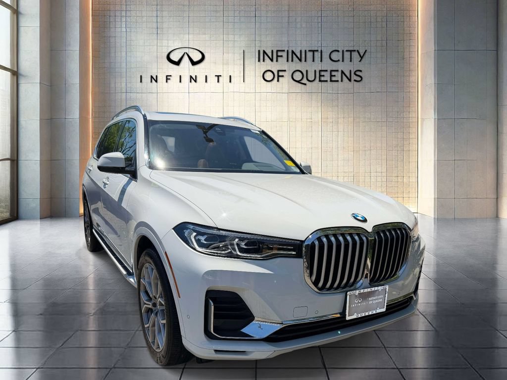 Used 2022 BMW X7 xDrive40i w/ Parking Assistance Package AWD/4WD image 1
