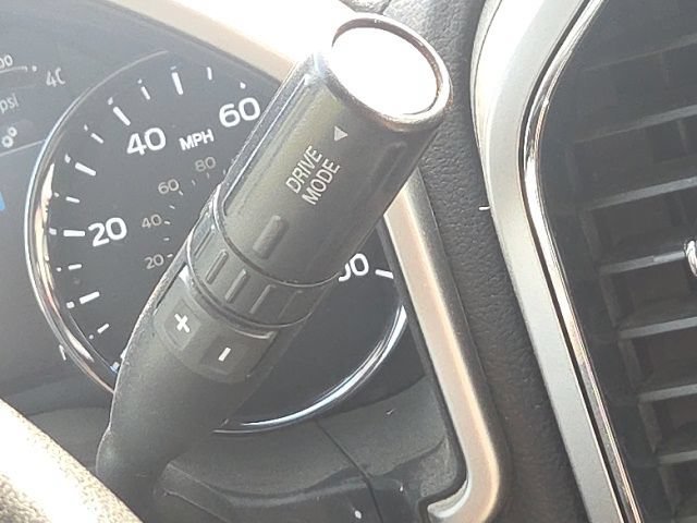 Used 2022 Ford F350 Lariat w/ Black Appearance Package AWD/4WD image 36