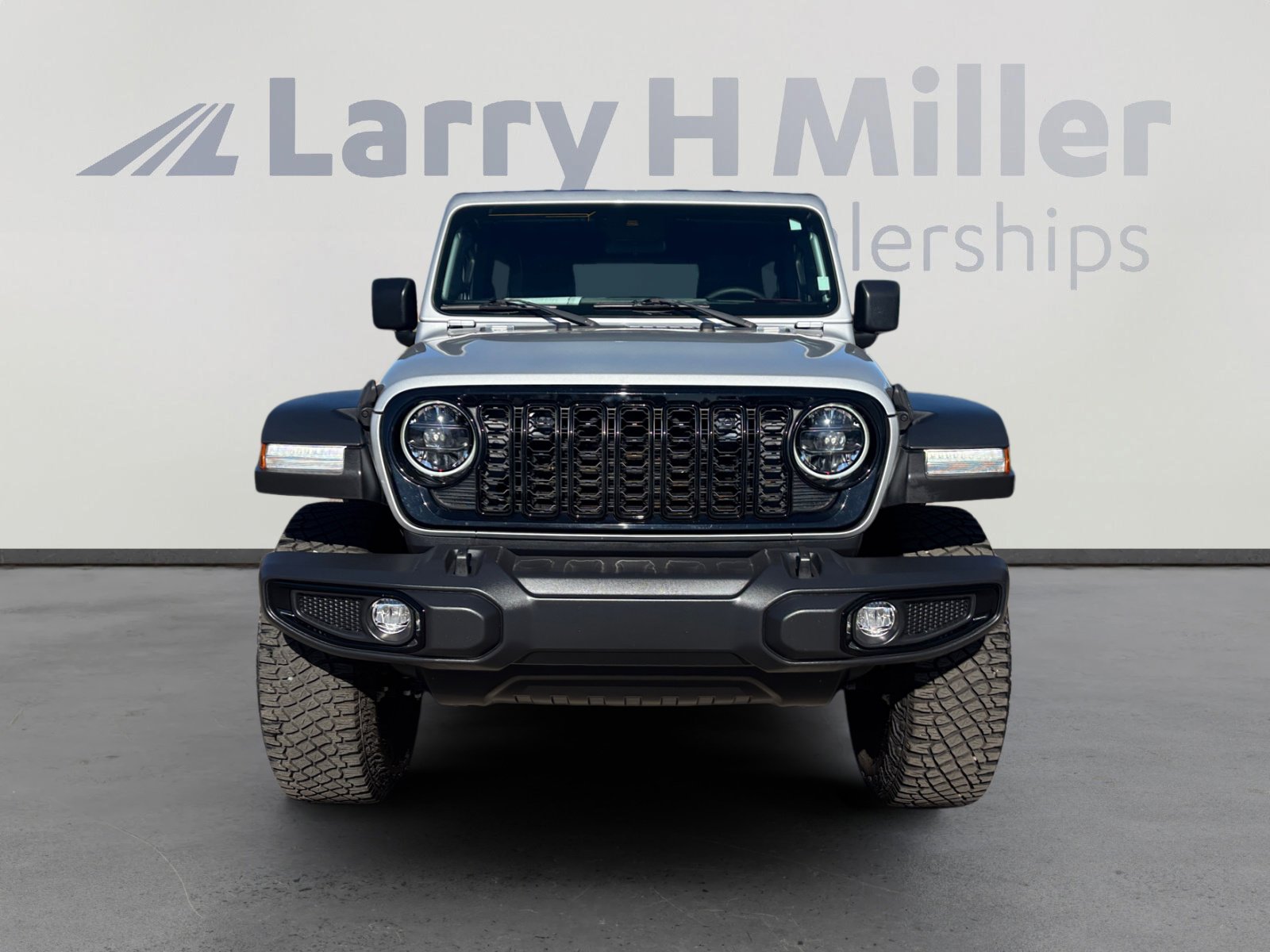Used 2024 Jeep Wrangler Willys image 8