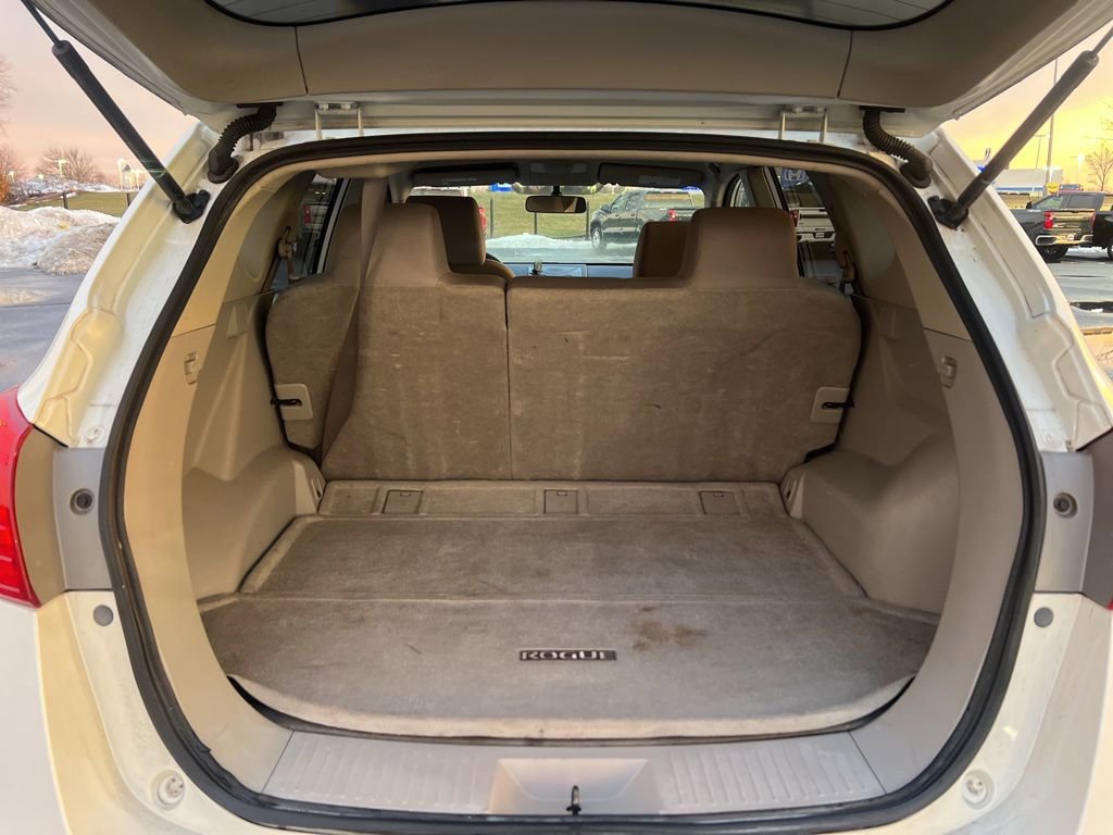 Used 2013 Nissan Rogue SV image 7