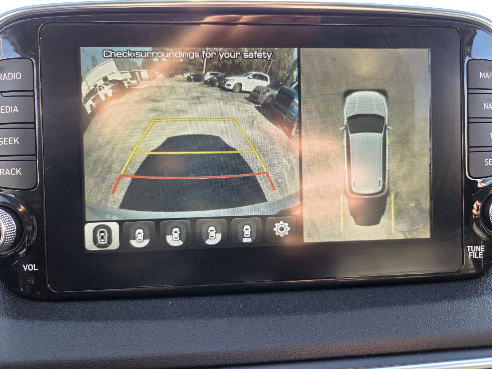 Used 2020 Hyundai Santa Fe Limited image 25