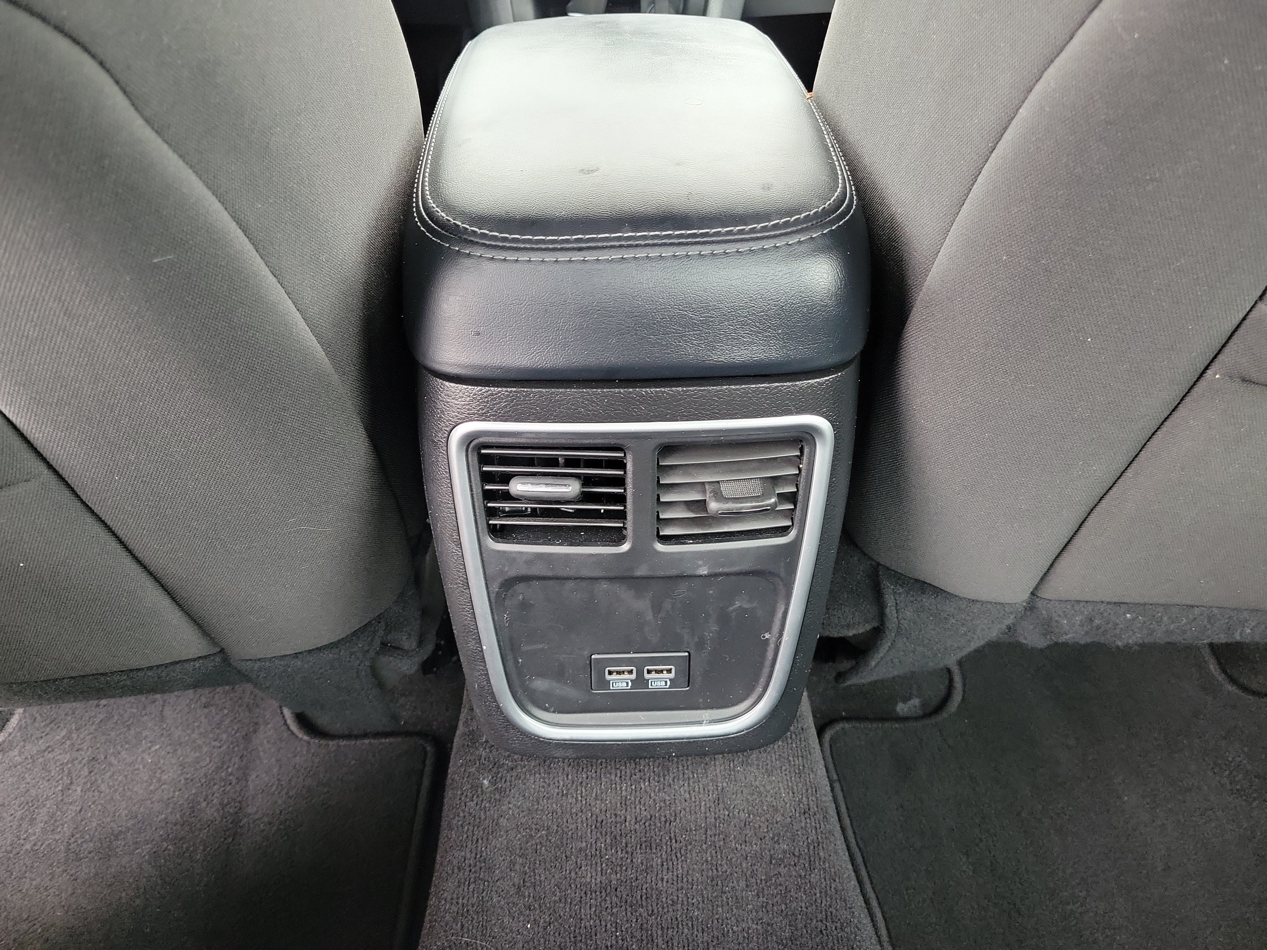 Used 2023 Dodge Charger SXT w/ Cold Weather Package RWD image 10