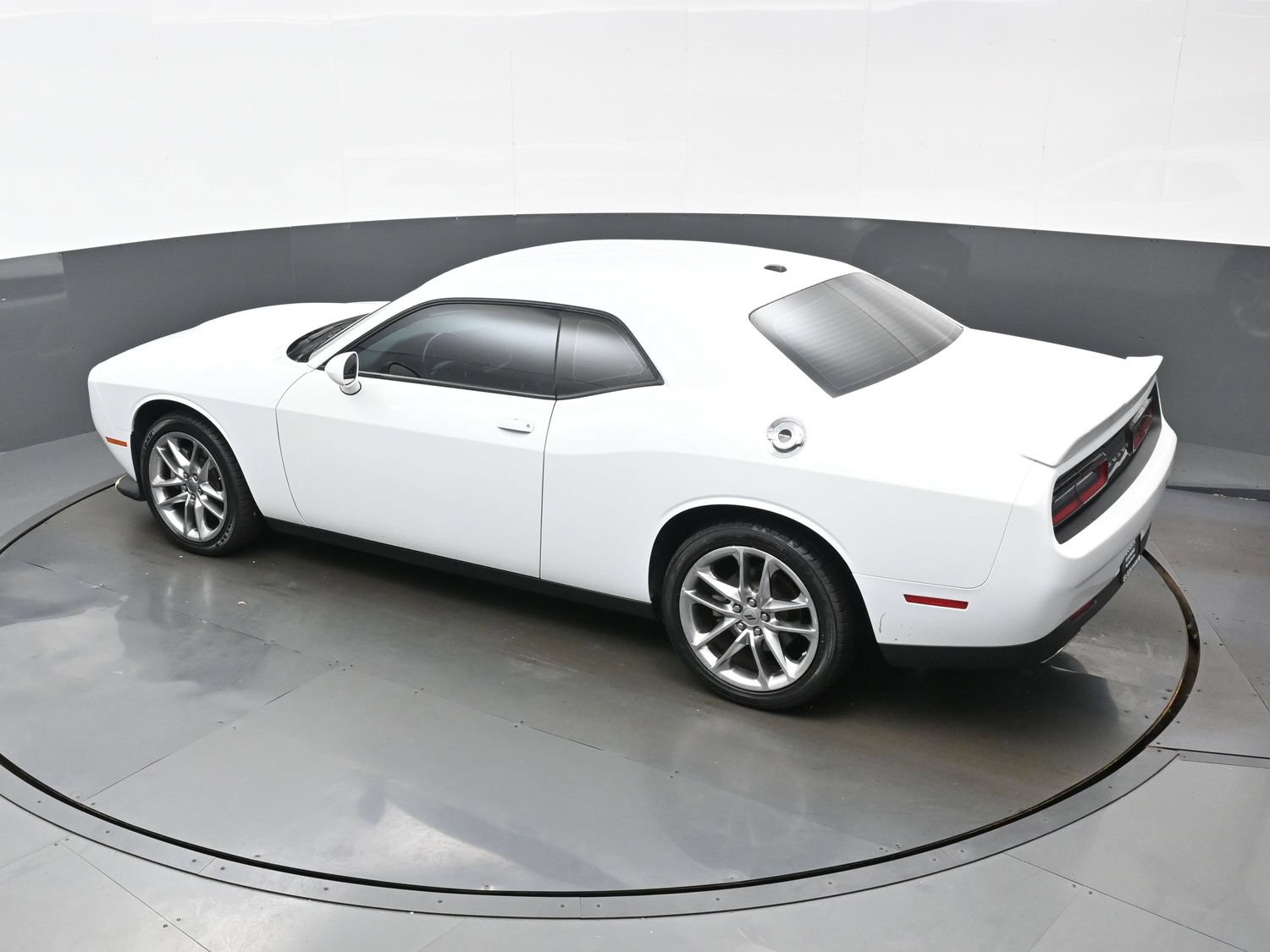 Used 2022 Dodge Challenger GT AWD/4WD image 33