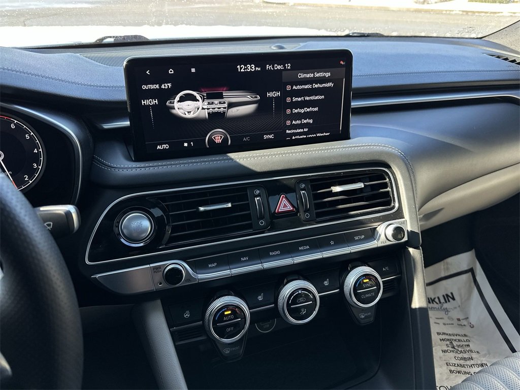 Used 2022 Genesis G70 2.0T w/ Prestige Package image 11