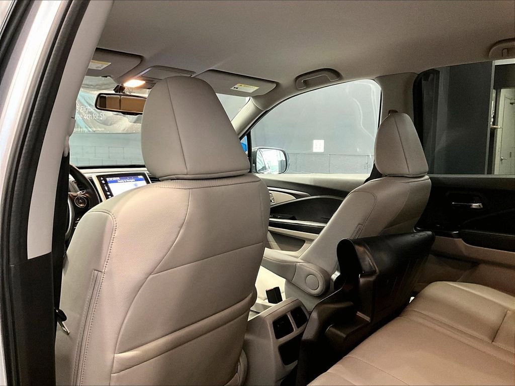 Used 2017 Honda Ridgeline RTL-T image 22