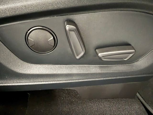 Used 2021 Ford Explorer XLT w/ Equipment Group 202A image 37