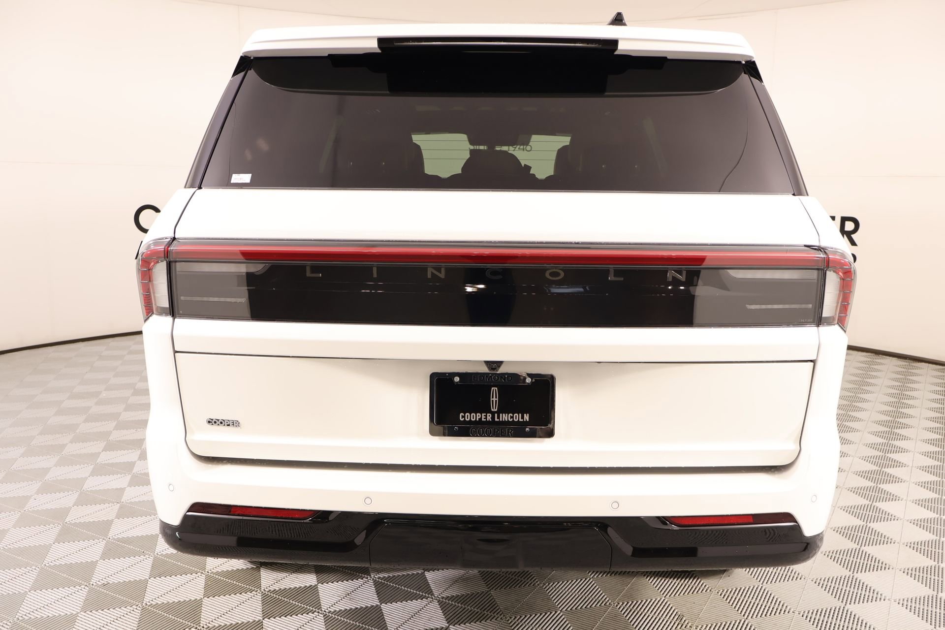 New 2026 Lincoln Navigator Black Label image 24
