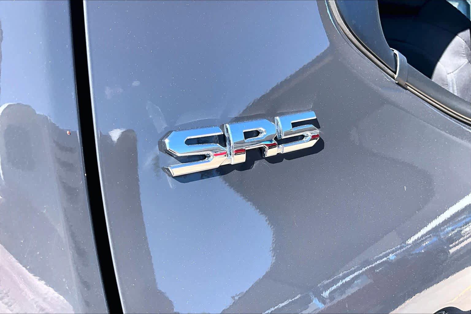 Used 2025 Toyota Tacoma SR5 AWD/4WD image 10