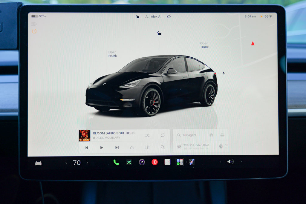 Used 2022 Tesla Model Y Performance AWD/4WD image 46