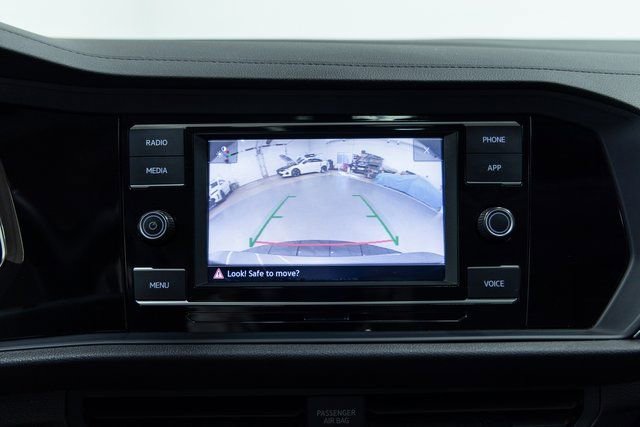Used 2024 Volkswagen Jetta SE image 18