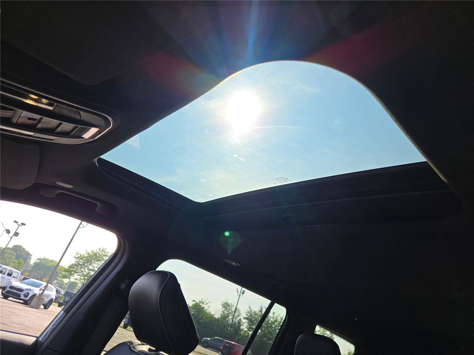 Used 2025 Jeep Grand Cherokee L Altitude image 28