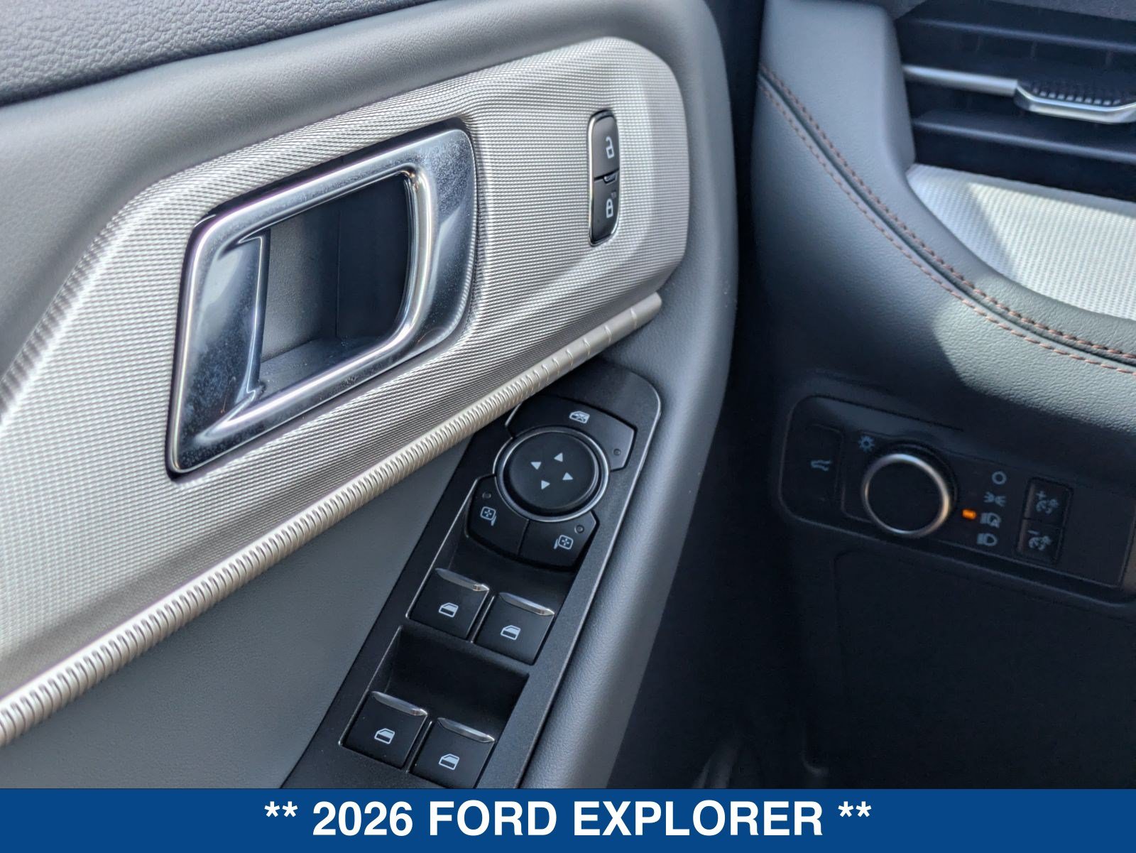 New 2026 Ford Explorer Active RWD image 26