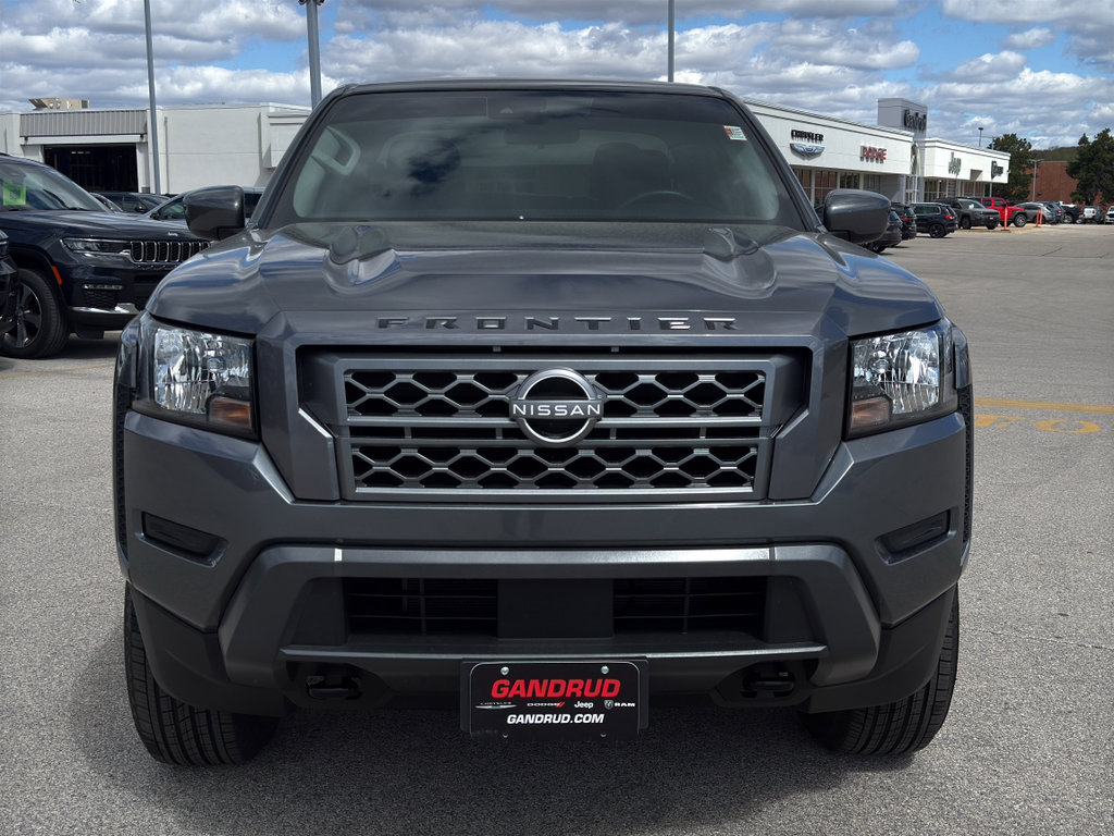 Used 2023 Nissan Frontier SV w/ Tow Package AWD/4WD image 3