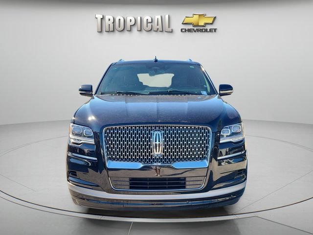 Used 2024 Lincoln Navigator Premiere AWD/4WD image 8