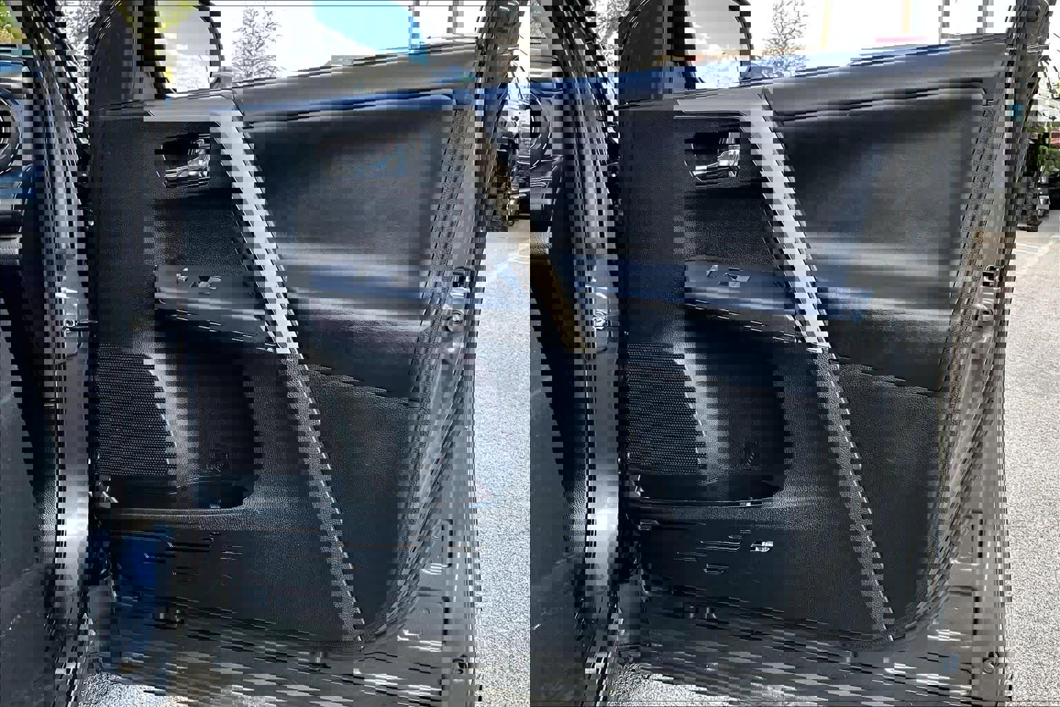 Used 2017 Toyota RAV4 XLE w/ Plus Extra Value Package image 21