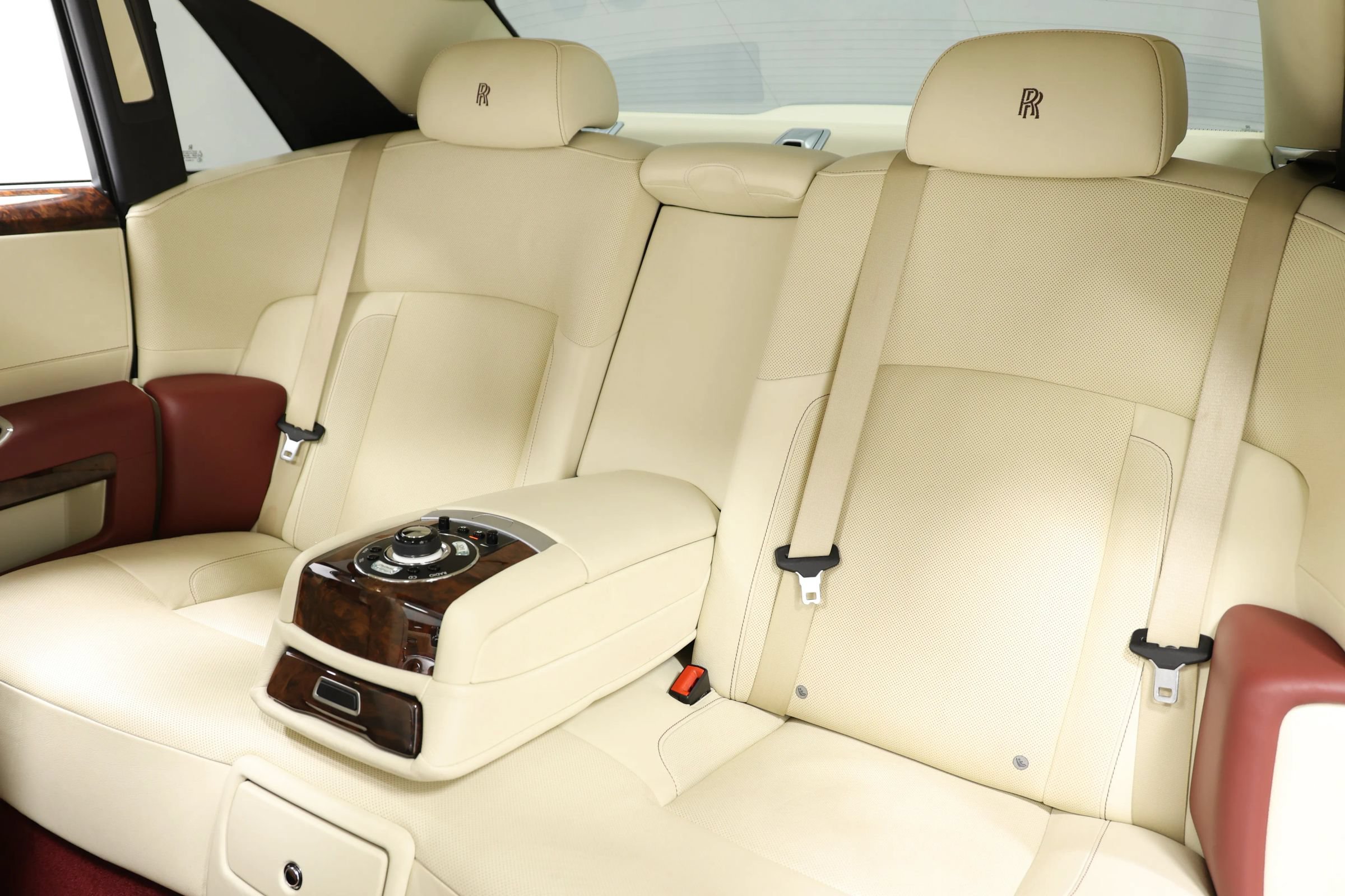 Used 2013 Rolls-Royce Ghost RWD image 59
