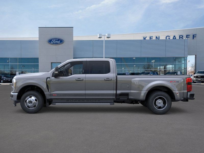 New 2025 Ford F350 4x4 Crew Cab DRW Super Duty image 3