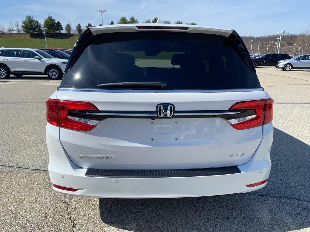 Used 2024 Honda Odyssey Elite image 4