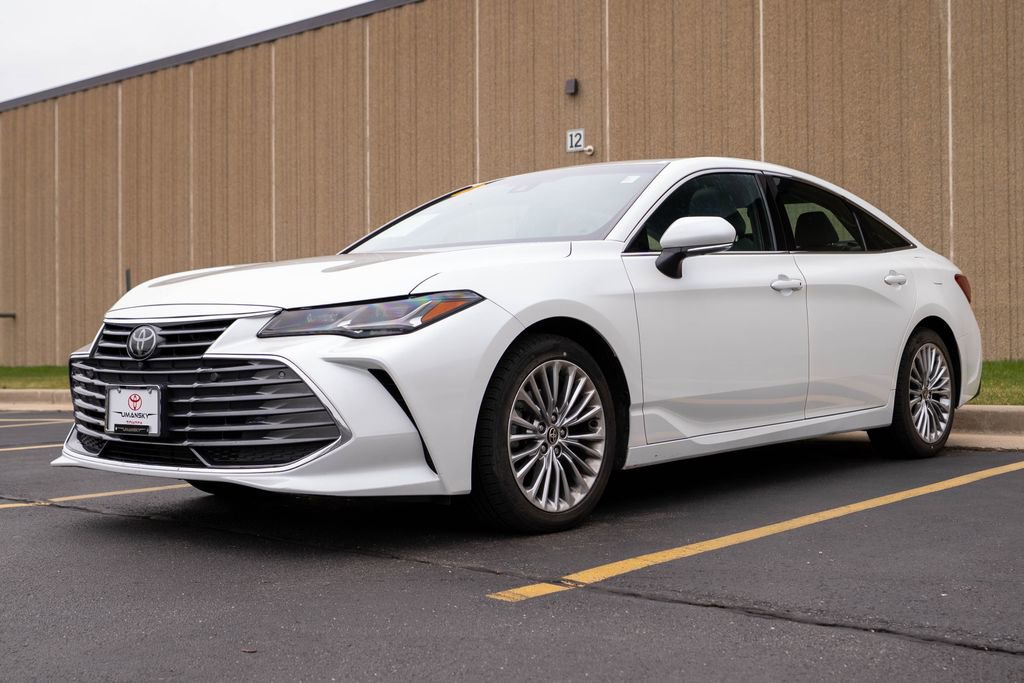 Used 2021 Toyota Avalon Limited w/ Advanced Safety Package AWD/4WD image 4