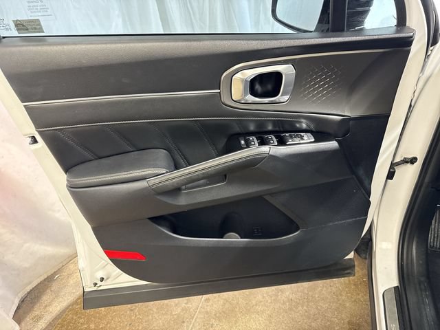 Used 2023 Kia Sorento SX FWD image 24