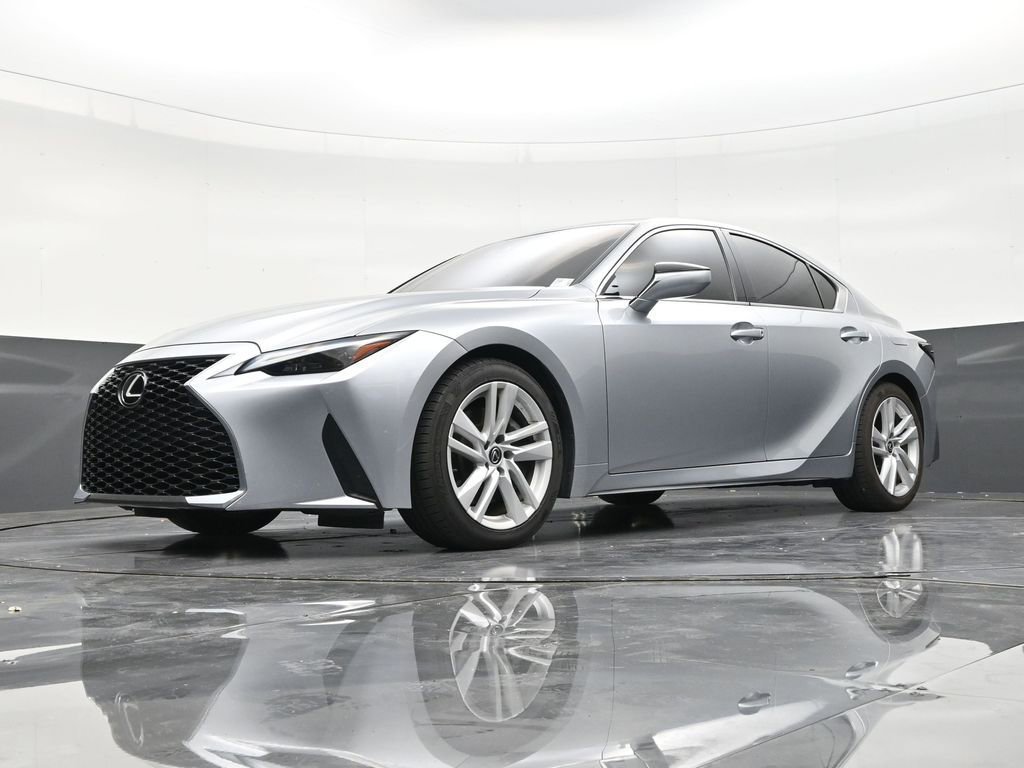 Used 2023 Lexus IS 300 w/ Comfort Package RWD image 21