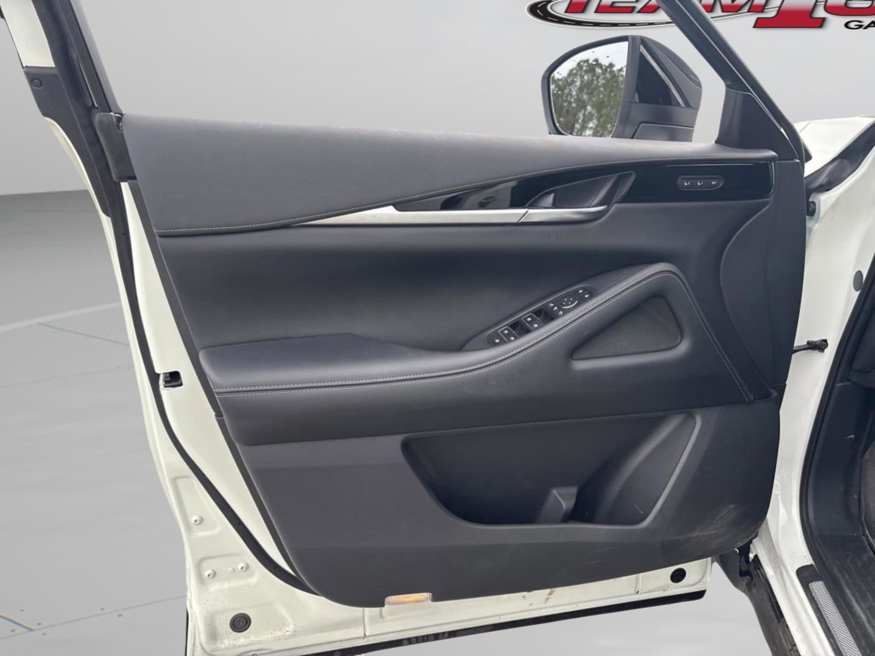 Used 2023 INFINITI QX60 Pure image 26