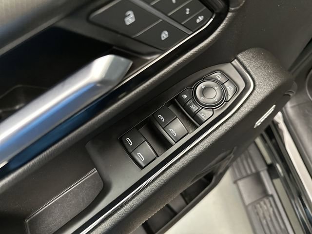 Used 2024 GMC Sierra 2500 AT4 w/ Technology Package image 19