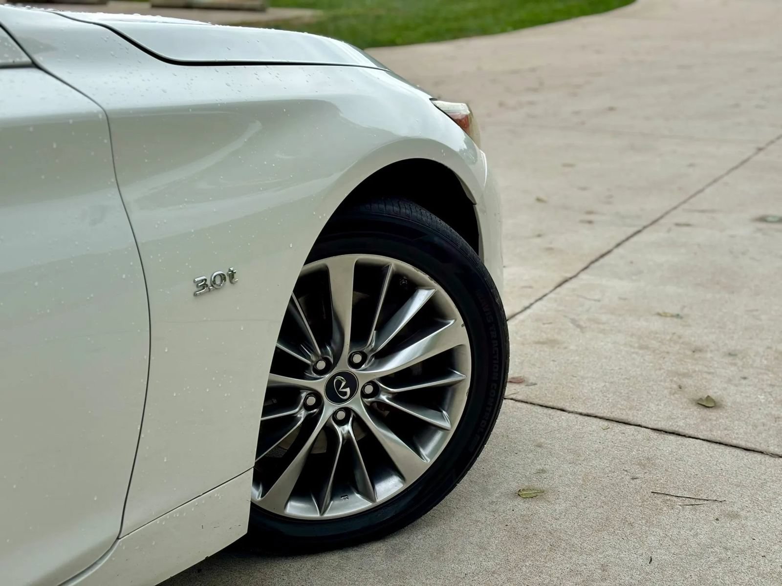 Used 2018 INFINITI Q50 Luxe RWD image 5