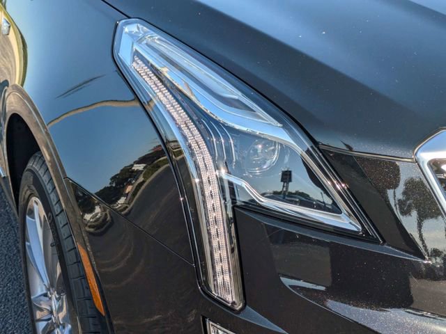 New 2025 Cadillac XT5 Premium Luxury FWD image 10