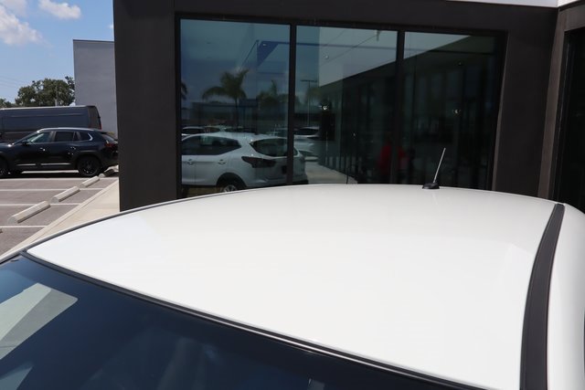 Used 2022 Nissan Rogue Sport S image 17