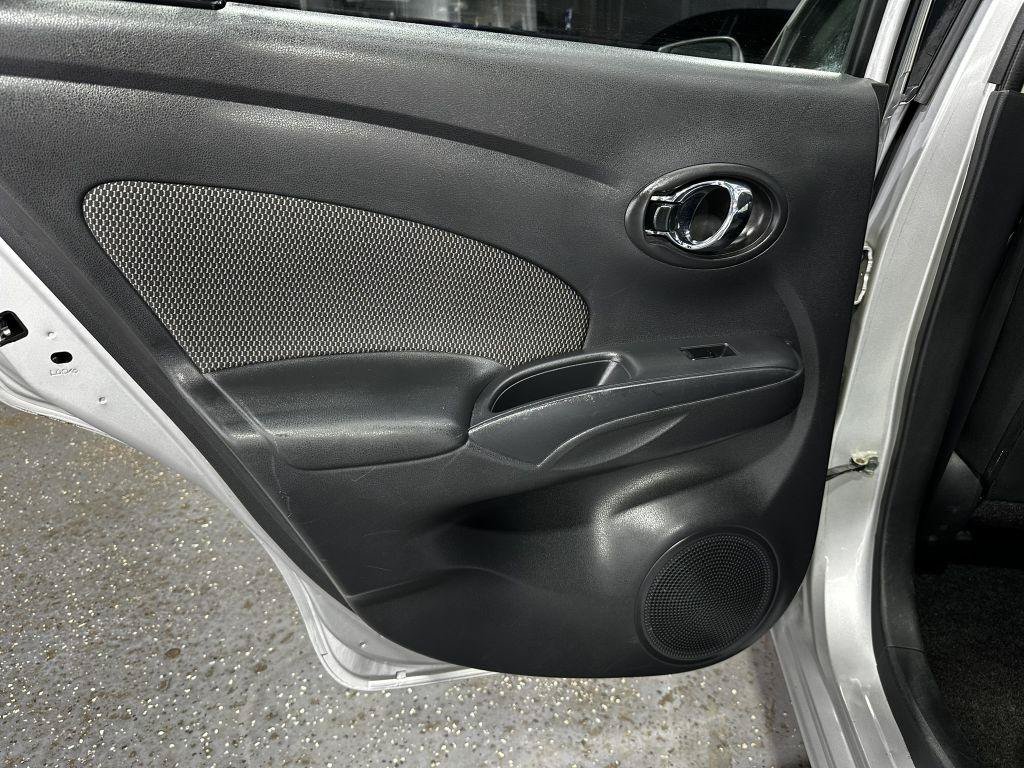 Used 2016 Nissan Versa SV FWD image 16