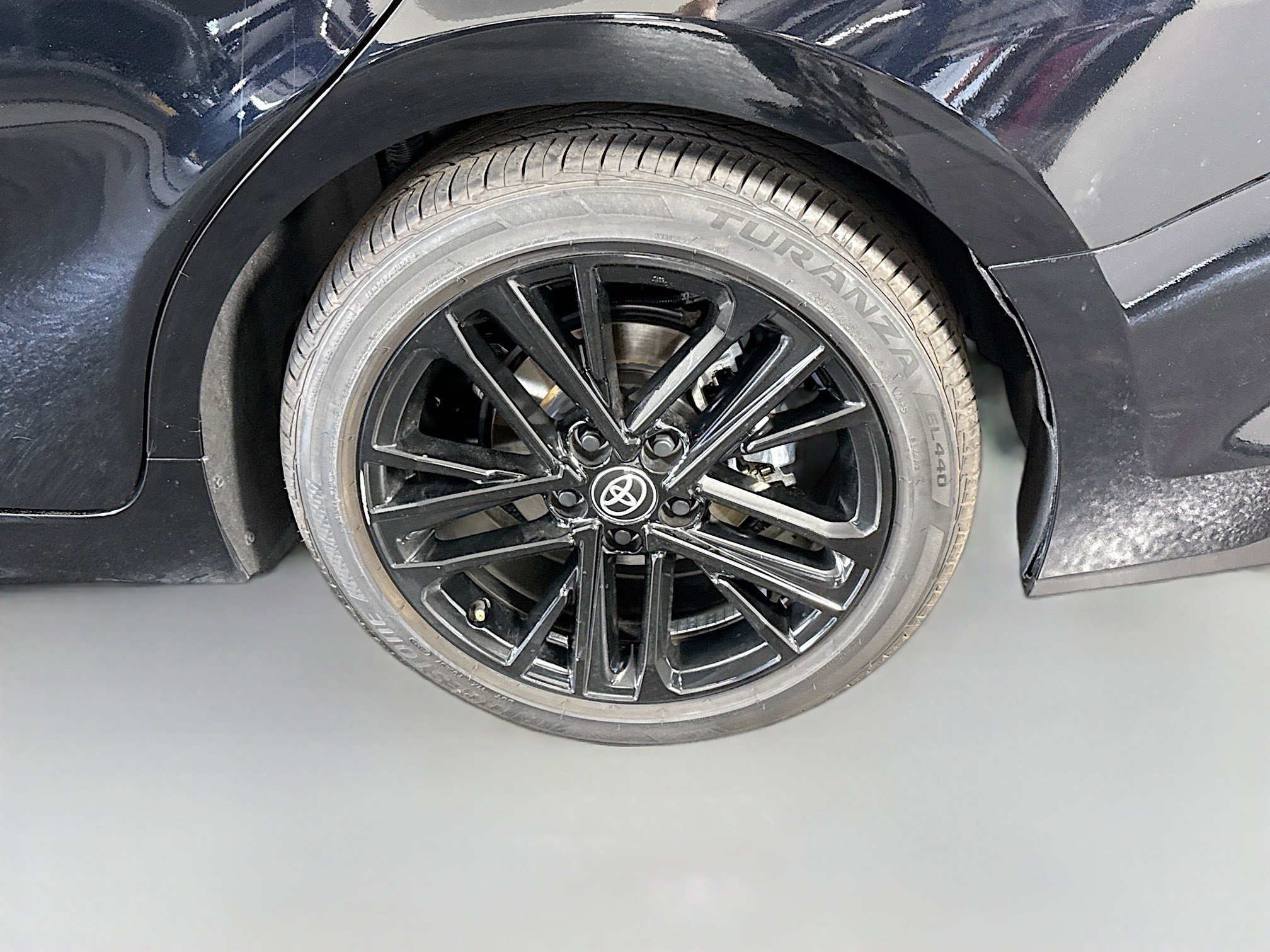 Used 2025 Toyota Camry SE w/ Convenience Package image 37