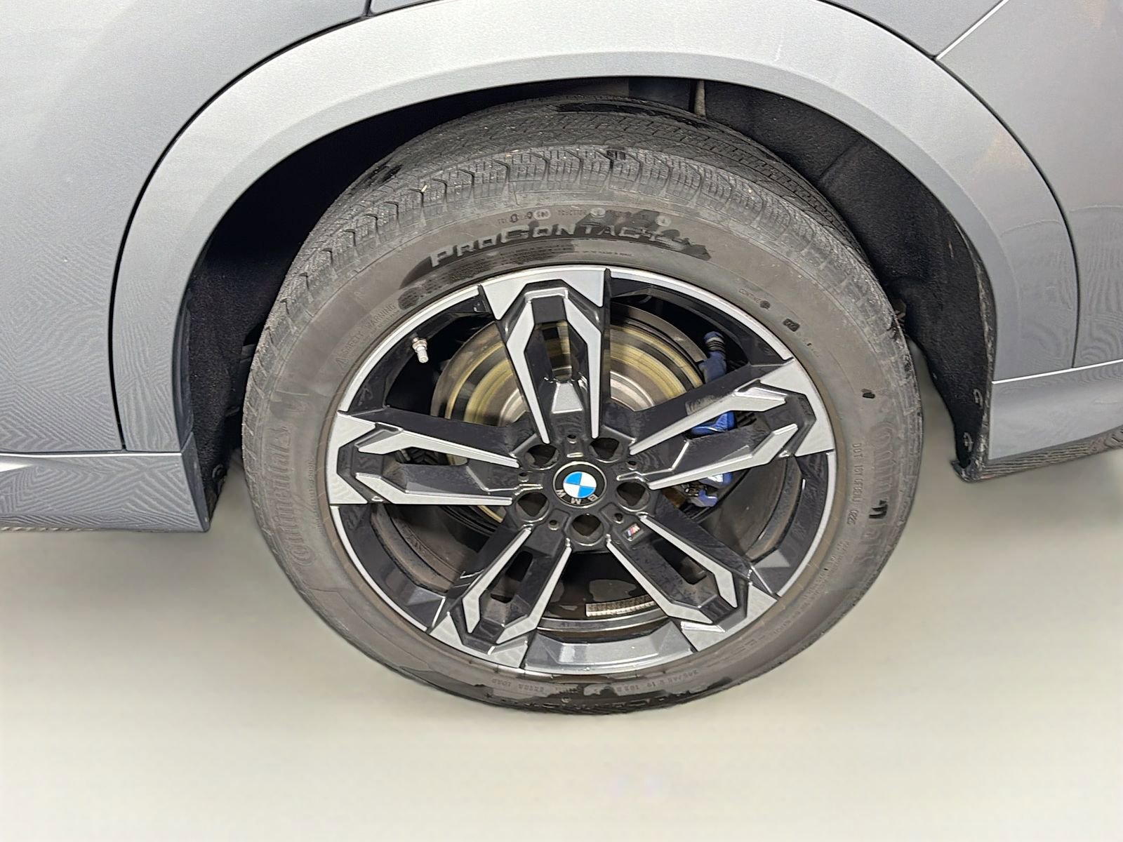 Used 2025 BMW X2 xDrive28i w/ M Sport Package image 32