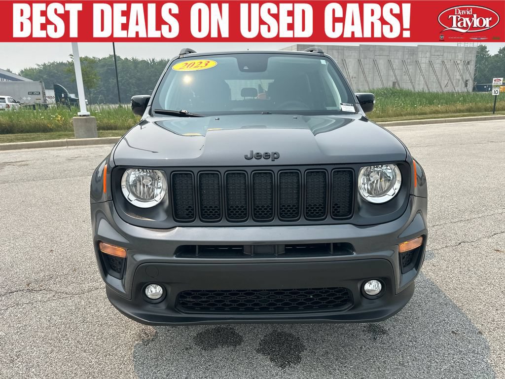 Used 2023 Jeep Renegade Altitude AWD/4WD image 9