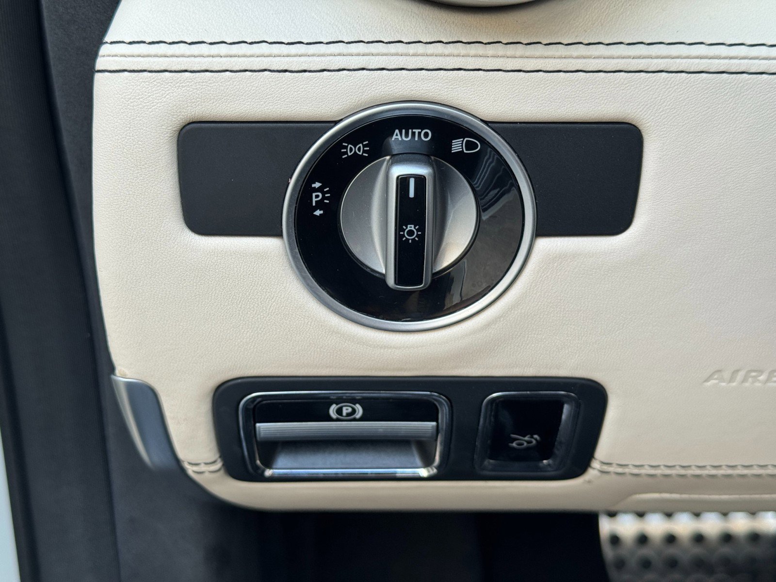 Used 2012 Mercedes-Benz SLS AMG Roadster image 20