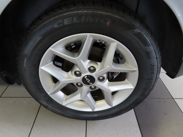 Used 2024 Kia Soul LX w/ Option Group 015 image 16