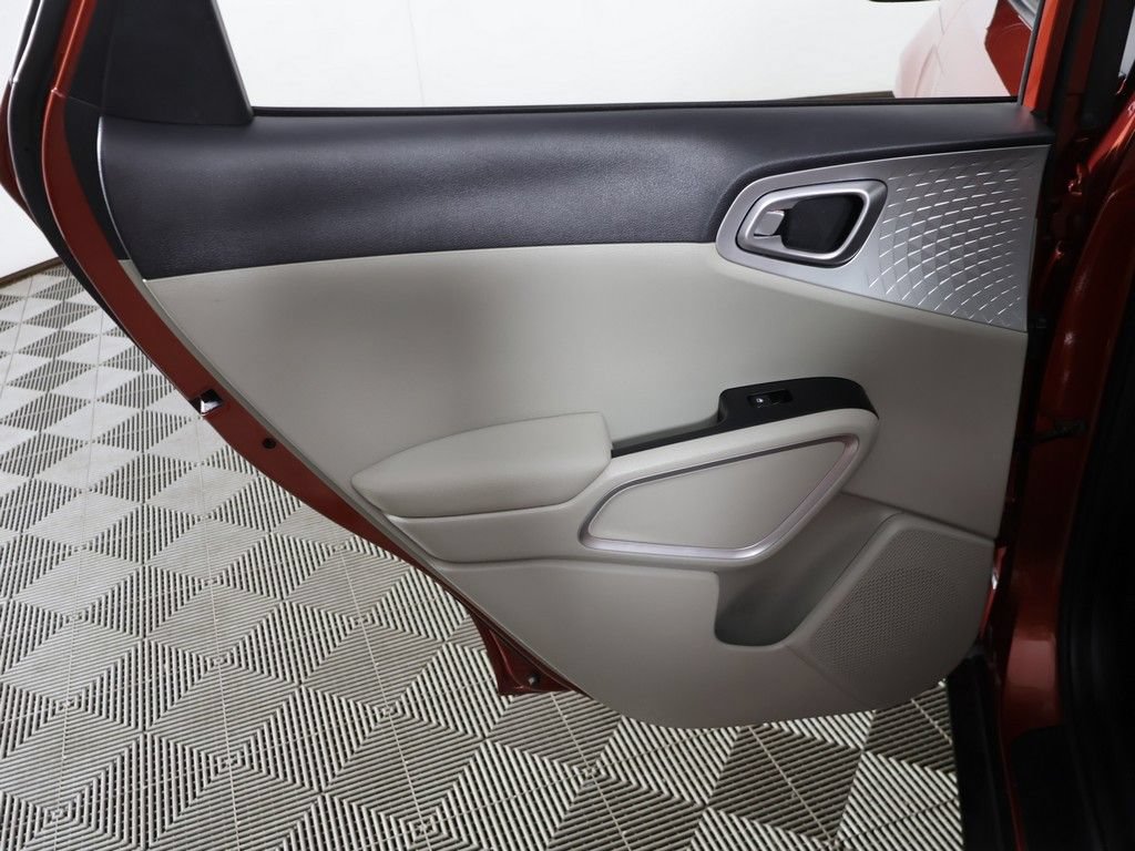 Used 2021 Kia Soul LX FWD image 21