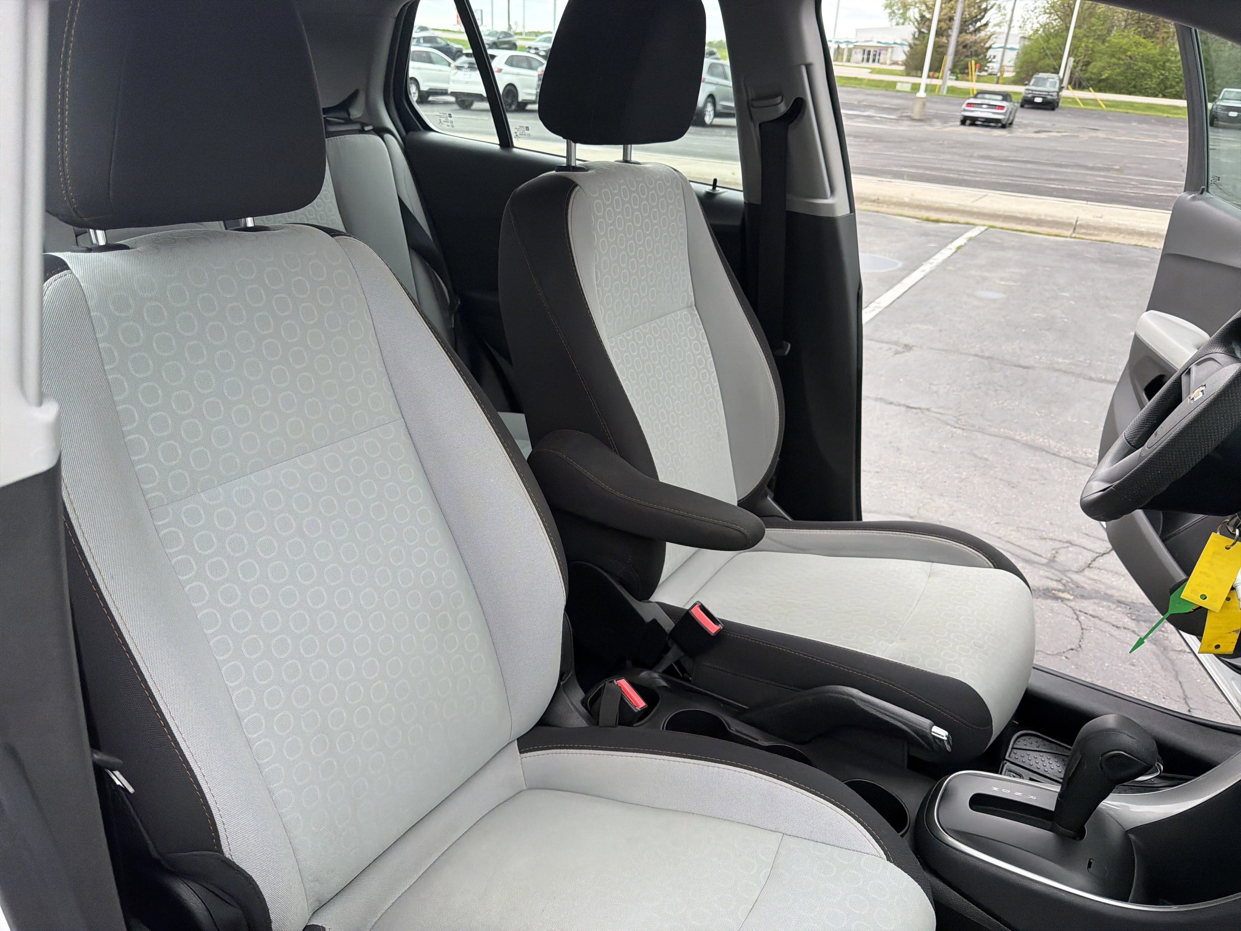 Used 2017 Chevrolet Trax LS AWD/4WD image 27