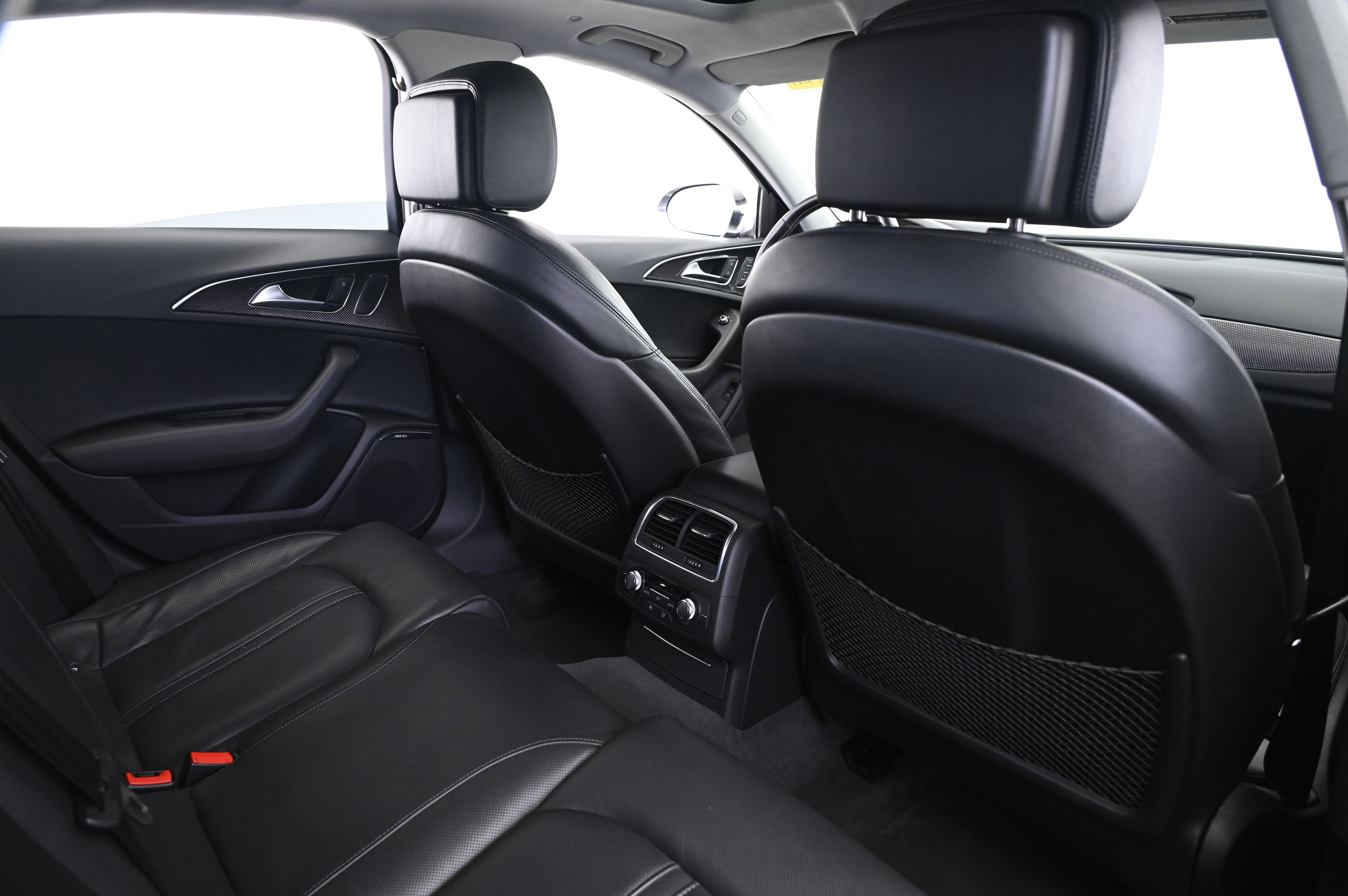 Used 2013 Audi S6 Prestige image 17