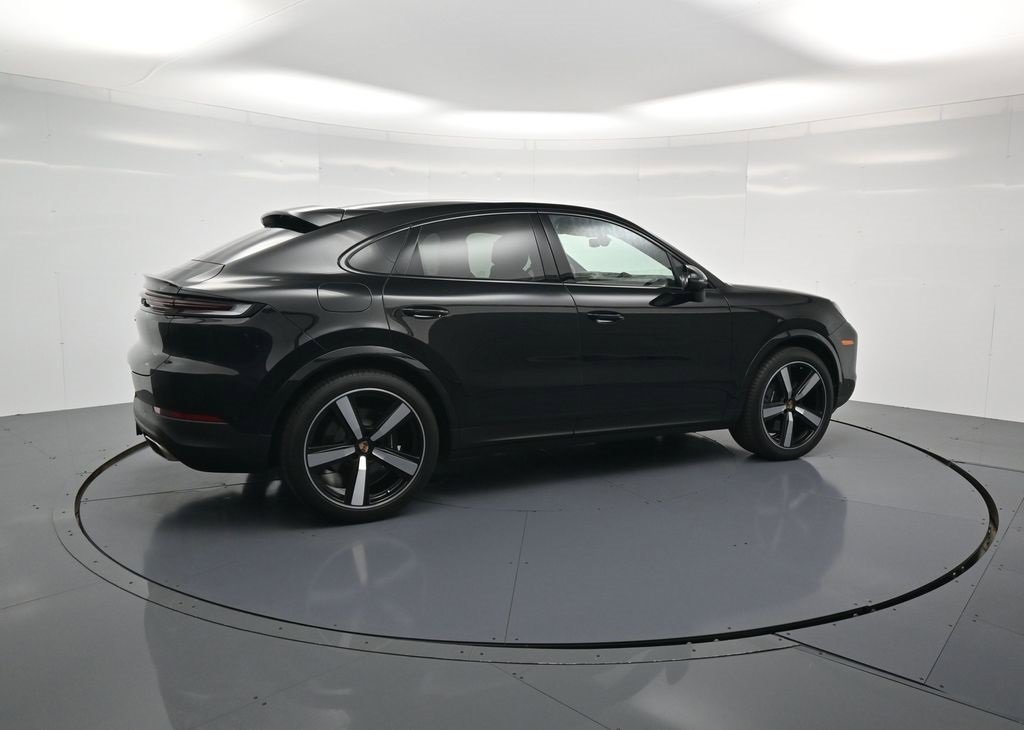 Certified 2026 Porsche Cayenne Coupe image 31