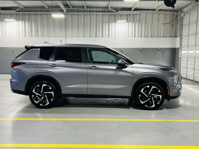 Used 2024 Mitsubishi Outlander SE image 19
