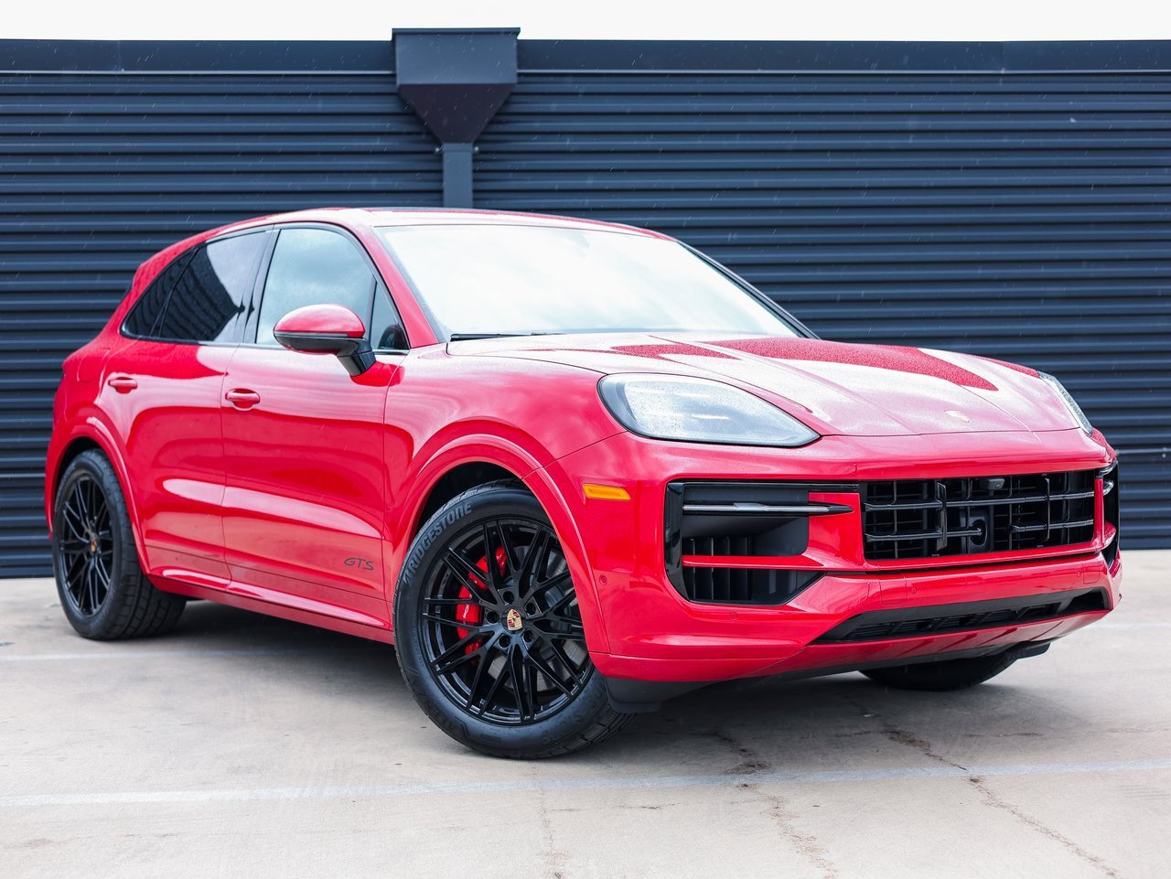 New 2025 Porsche Cayenne GTS image 9