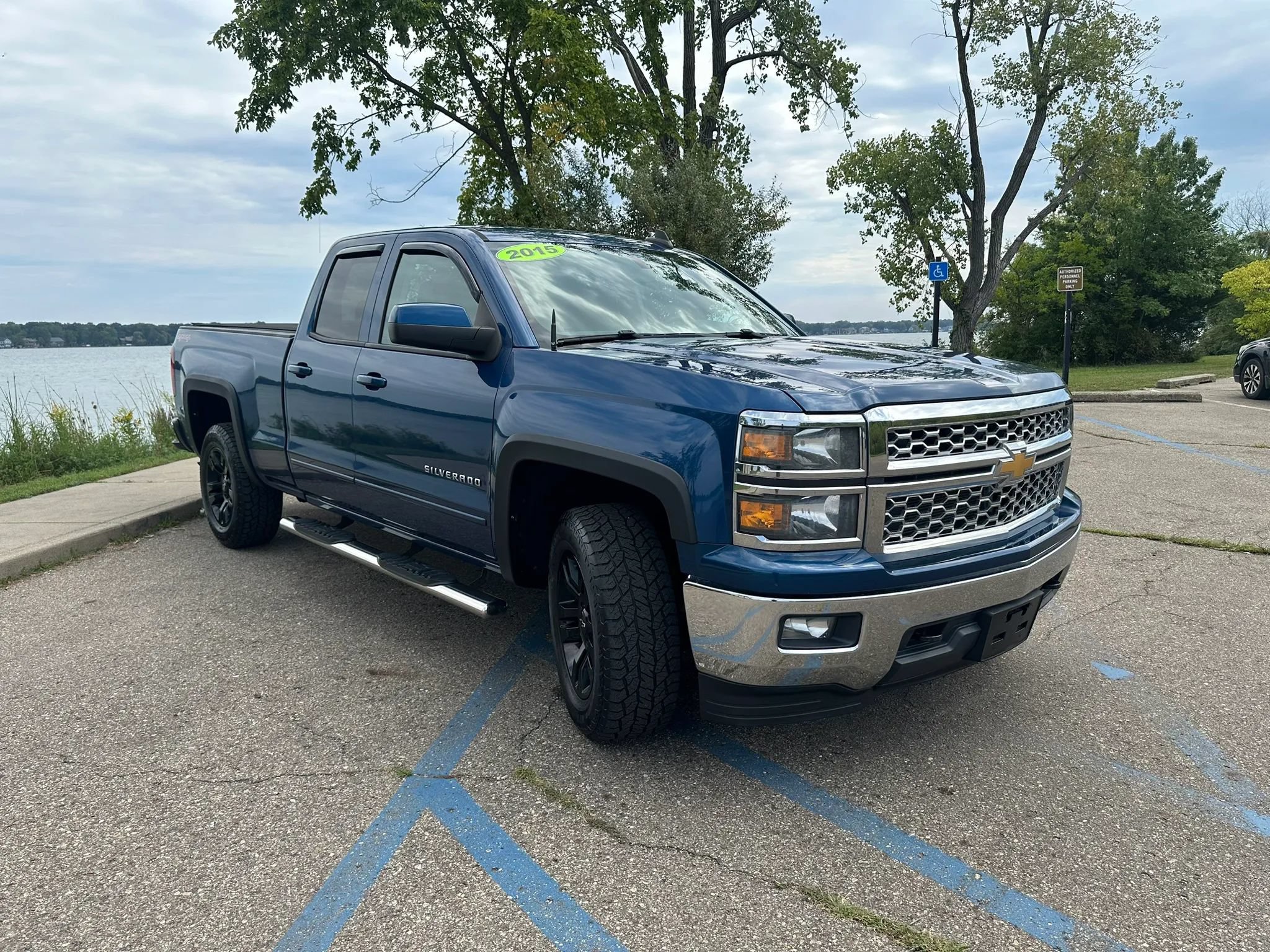 Used 2015 Chevrolet Silverado 1500 LT w/ All Star Edition AWD/4WD image 3