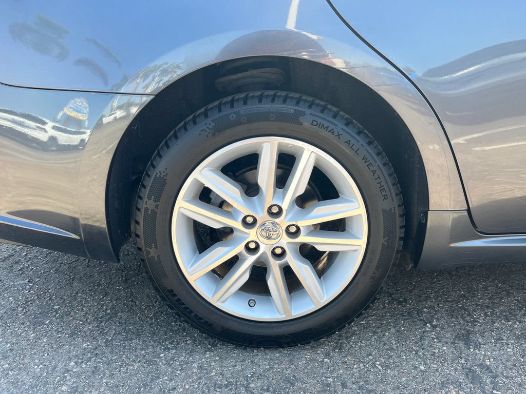 Used 2015 Toyota Avalon XLE FWD image 36