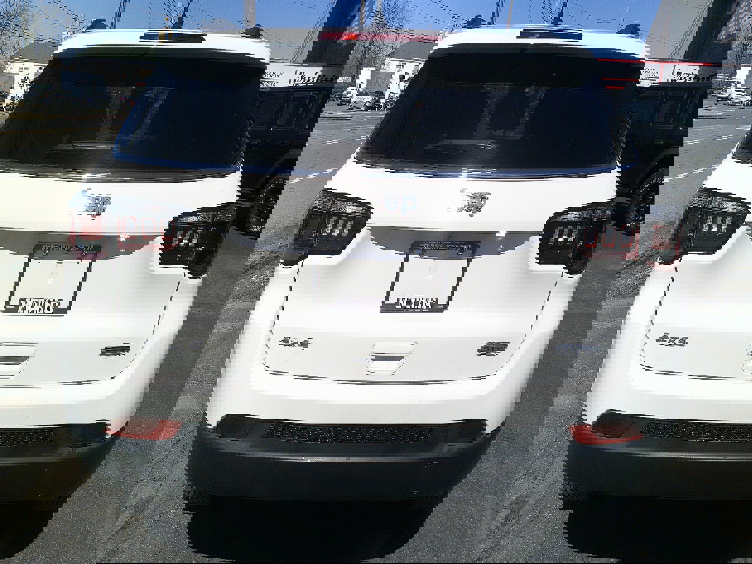 Used 2022 Jeep Compass Latitude image 4